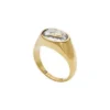 Anillo con sello Sutton Shaky Glitz de acero inoxidable dorado con luna y estrella Anillo con sello Sutton Shaky Glitz de acero inoxidable dorado con luna y estrella