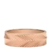 Anillo de acero inoxidable tono oro rosa con textura lineal Harlow Anillo de acero inoxidable tono oro rosa con textura lineal Harlow