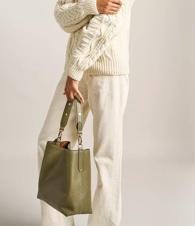Bolso bandolera de cuero Jessie Bolso bandolera de cuero Jessie