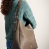 Bolso hobo de piel Dillon Bolso hobo de piel Dillon