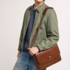 Bolso mensajero de piel Hayes