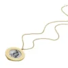 Colección Harlow Locket Collar con colgante de acero inoxidable dorado Colección Harlow Locket Collar con colgante de acero inoxidable dorado