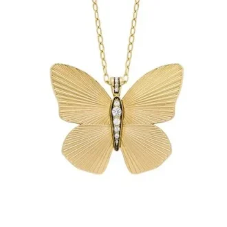Colección Sutton Butterfly Collar con colgante de acero inoxidable dorado