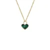 Collar con colgante de corazón de malaquita reconstituida Sutton Modern Meadows Collar con colgante de corazón de malaquita reconstituida Sutton Modern Meadows