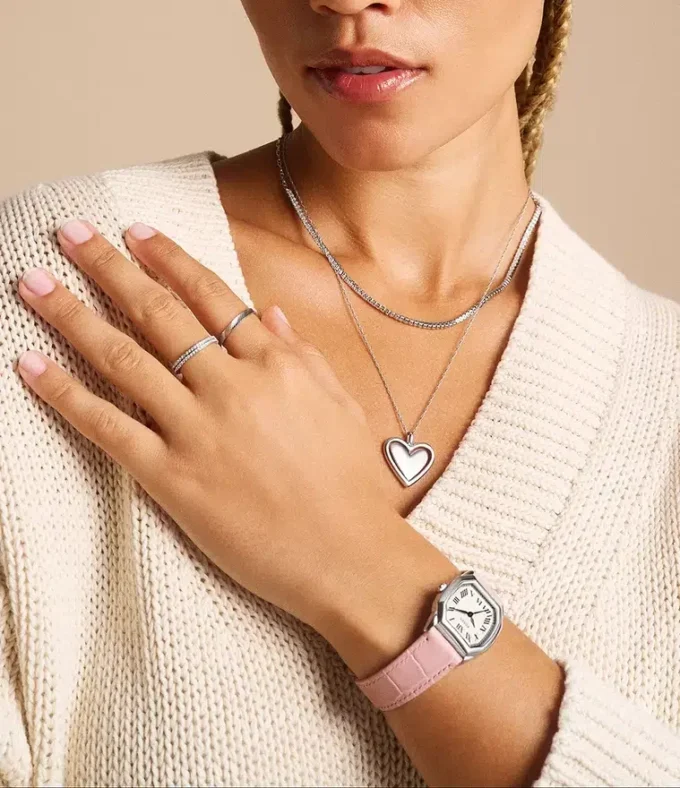 Collar Sutton Legacy Heart con colgante giratorio de acero inoxidable Collar Sutton Legacy Heart con colgante giratorio de acero inoxidable