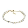 Pulsera de cuentas con cadena de howlita apiladas Pulsera de cuentas con cadena de howlita apiladas