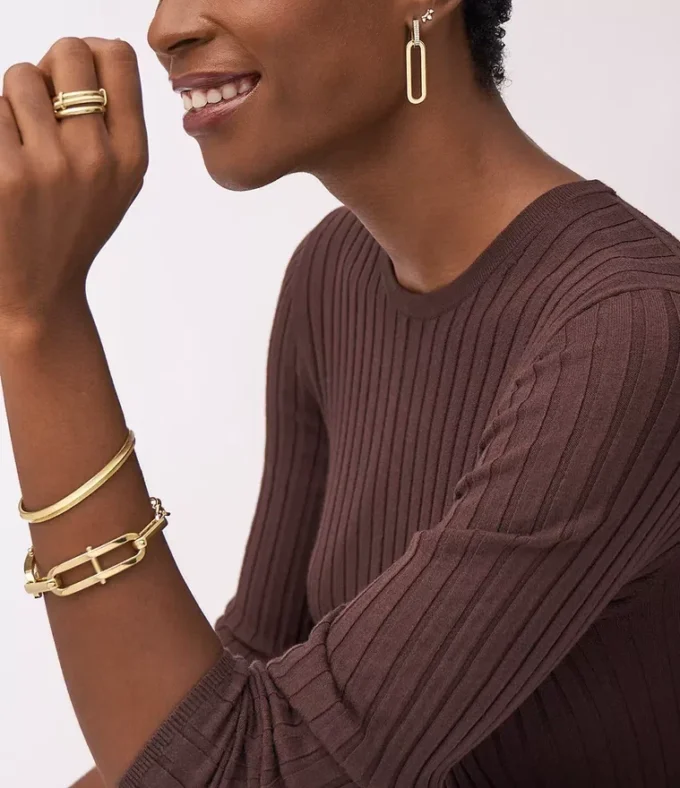 Pulsera tipo esclava Harlow Linear Texture en acero inoxidable dorado Pulsera tipo esclava Harlow Linear Texture en acero inoxidable dorado
