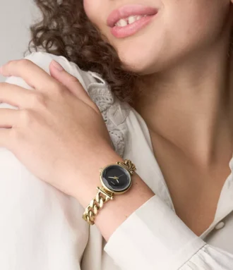 Reloj Carlie de acero inoxidable dorado con tres agujas