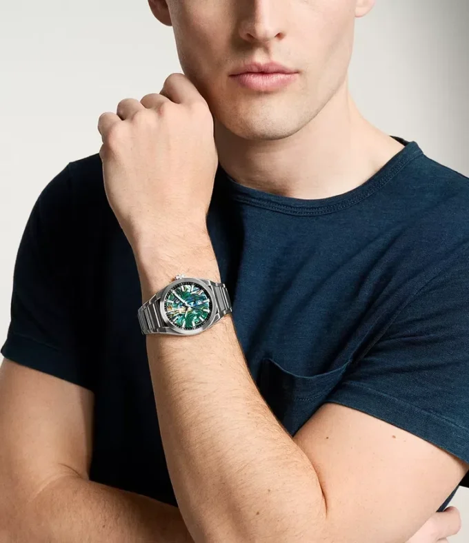 Reloj Everett de acero inoxidable con tres agujas y fecha Reloj Everett de acero inoxidable con tres agujas y fecha