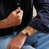 Reloj Fossil Machine Luxe de tres agujas con correa de piel de cocodrilo negra de Nick Jonas Reloj Fossil Machine Luxe de tres agujas con correa de piel de cocodrilo negra de Nick Jonas