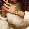 Reloj Fossil Machine Luxe de tres agujas con correa de piel de cocodrilo negra de Nick Jonas Reloj Fossil Machine Luxe de tres agujas con correa de piel de cocodrilo negra de Nick Jonas