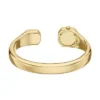 Reloj Harlow de acero inoxidable dorado con dos agujas Reloj Harlow de acero inoxidable dorado con dos agujas