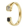 Reloj Harlow de acero inoxidable dorado con dos agujas Reloj Harlow de acero inoxidable dorado con dos agujas