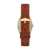Reloj Harlow de tres agujas con correa de piel marrón medio Reloj Harlow de tres agujas con correa de piel marrón medio