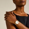 Reloj Jacqueline Sun Moon multifunción de acero inoxidable dorado