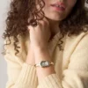 Reloj Sloan de acero inoxidable dorado con tres agujas y brazalete tipo esclava Reloj Sloan de acero inoxidable dorado con tres agujas y brazalete tipo esclava